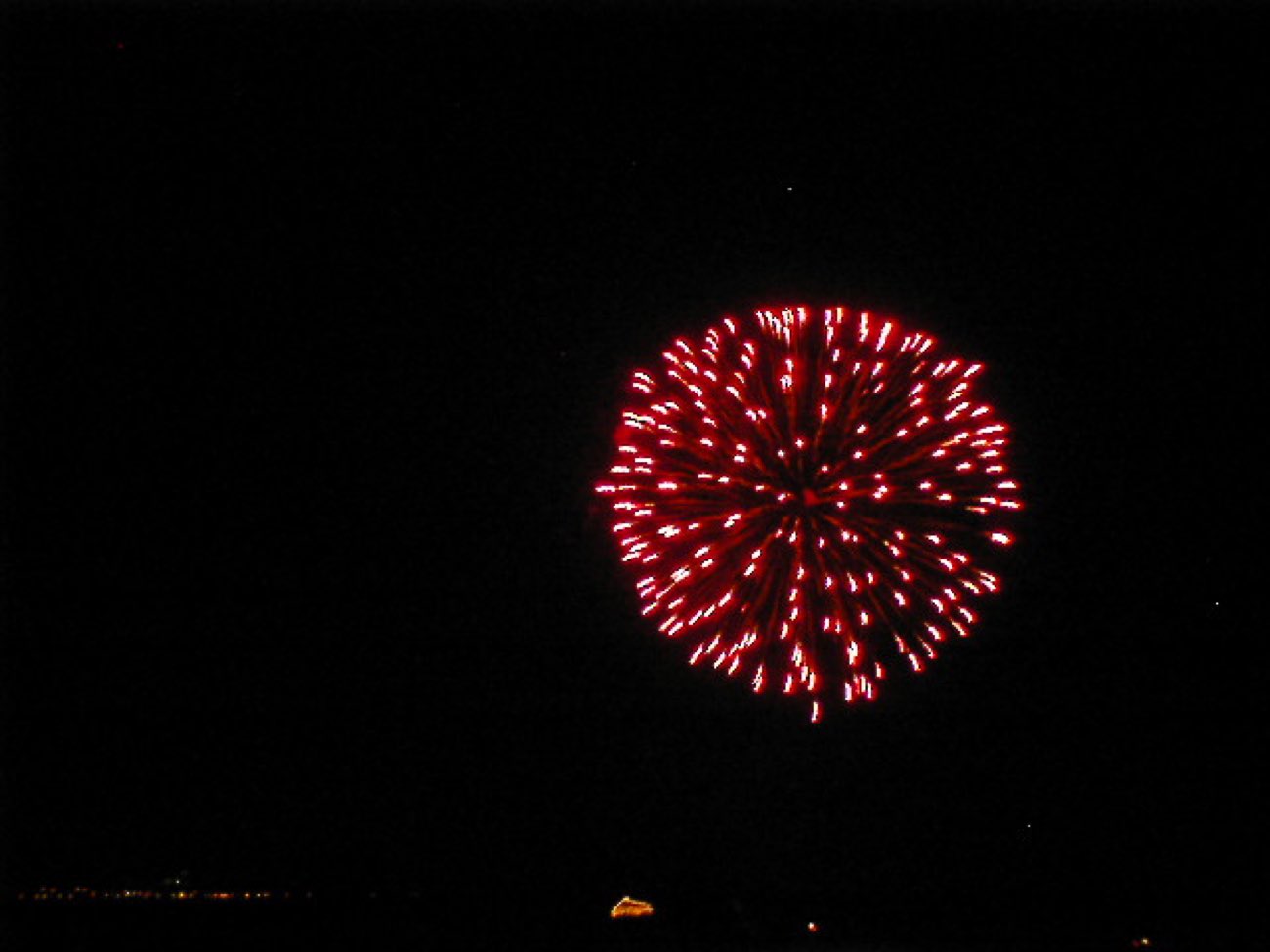 Lake Toya Long-Run Fireworks